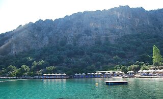 Nuri's Beach Bungalow