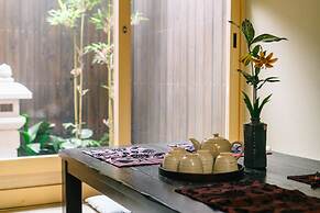 Miro Kujo Kawaramachi Tei