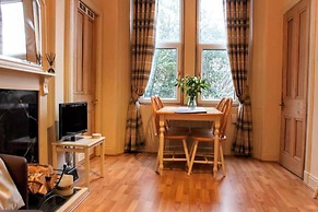 Cosy & Modern Apartment in Central Edinburgh