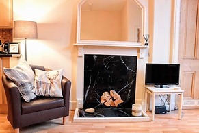 Cosy & Modern Apartment in Central Edinburgh
