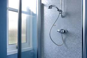 Central and Spacious 2 Bedroom Flat With Garden