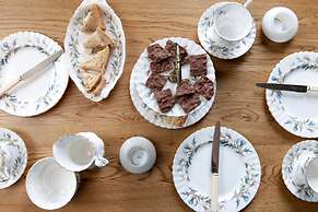 Blackfriars Residence - Beautiful Home