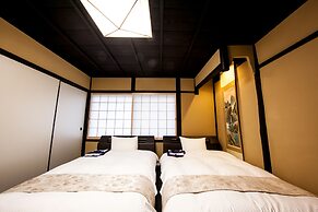 Miro Shichijo Hanabatakecho Tei