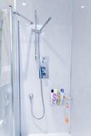 Newly Furnished Flat on Leith Walk, Sleeps 4