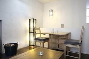 Central Apartment for the Fringe