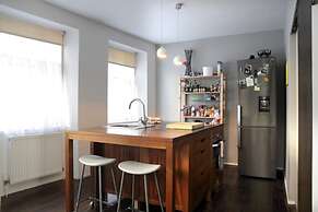 Central Apartment for the Fringe