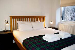 Central Apartment for the Fringe