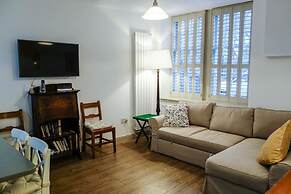 Quiet Ground Floor Mews Flat and Parking