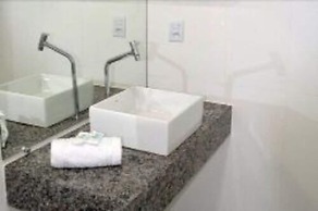 HOTEL ESCARPAS DO LAGO CAPITÓLIO