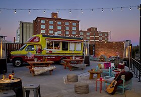 Moxy Chattanooga Downtown