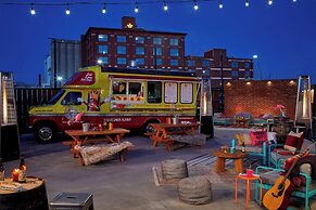 Moxy Chattanooga Downtown