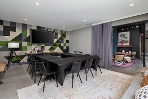 Moxy Chattanooga Downtown