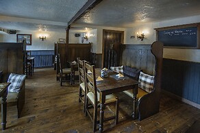 The Falls Of Dochart Inn