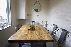 The Falls Of Dochart Inn