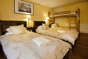 The Falls Of Dochart Inn