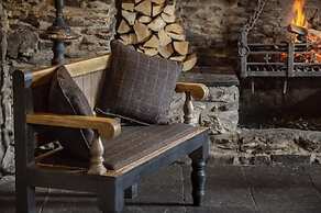 The Falls Of Dochart Inn