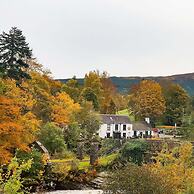 The Falls Of Dochart Inn