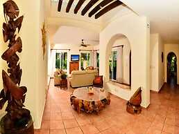 Mar y Sol Villa by ChezPlaya