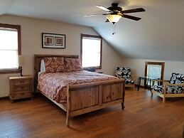 The Lofts at Mendelbaum Cellars