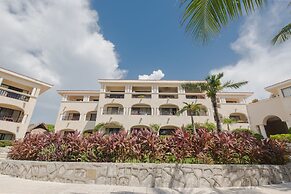 Xaman Ha Condominium by ChezPlaya