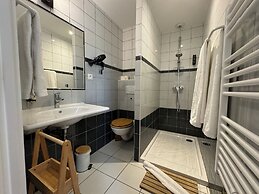 Logis Hôtel Le Richelieu - Royan Atlantique