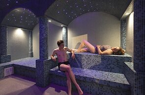 Logis Hôtel Le Richelieu - Royan Atlantique
