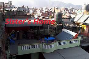 Hotel Sisters Home