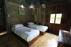 Omah Lila by The Grand Java