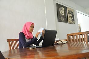 Watusaman Homestay By The Grand Java