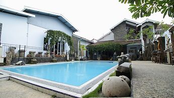 Watusaman Homestay By The Grand Java