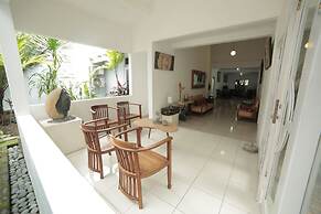 Watusaman Homestay By The Grand Java