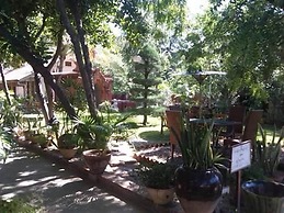 Lawkanat Hotel