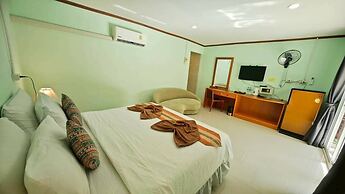 Dong Talay Lipe Beach Resort