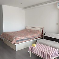 Dalian Xiuzhu Building Apartment