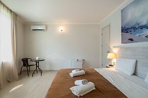 Hotel TATO