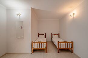 Hotel TATO