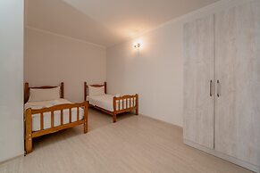 Hotel TATO