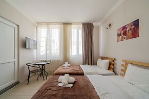 Hotel TATO