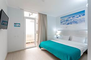 Hotel TATO