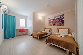 Hotel TATO