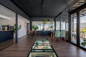 Hotel TATO