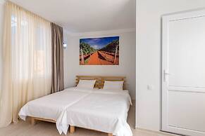 Hotel TATO