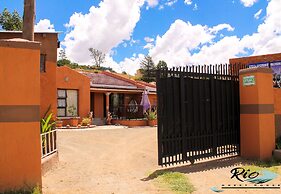 RIO GUEST HOUSE LS