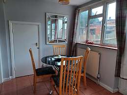 Huku Kwetu - Milton House