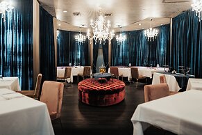 Emotional Grand Motel