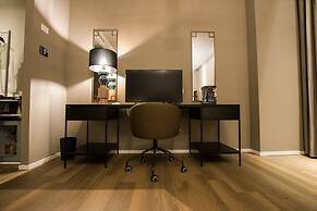 Emotional Grand Motel