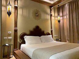 Emotional Grand Motel