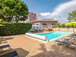 ibis Styles Fréjus Saint-Raphaël
