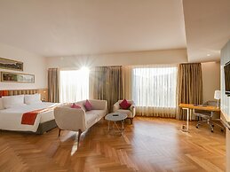Novotel Vijayawada Varun Hotel