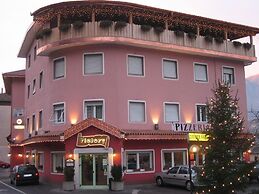 Victory Hotel Dermulo di Predaia